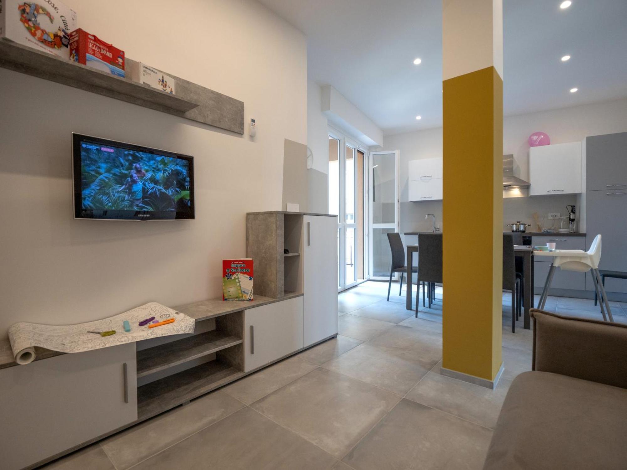 Babyaccomodation Family Bright Пиетра Лигуре Екстериор снимка