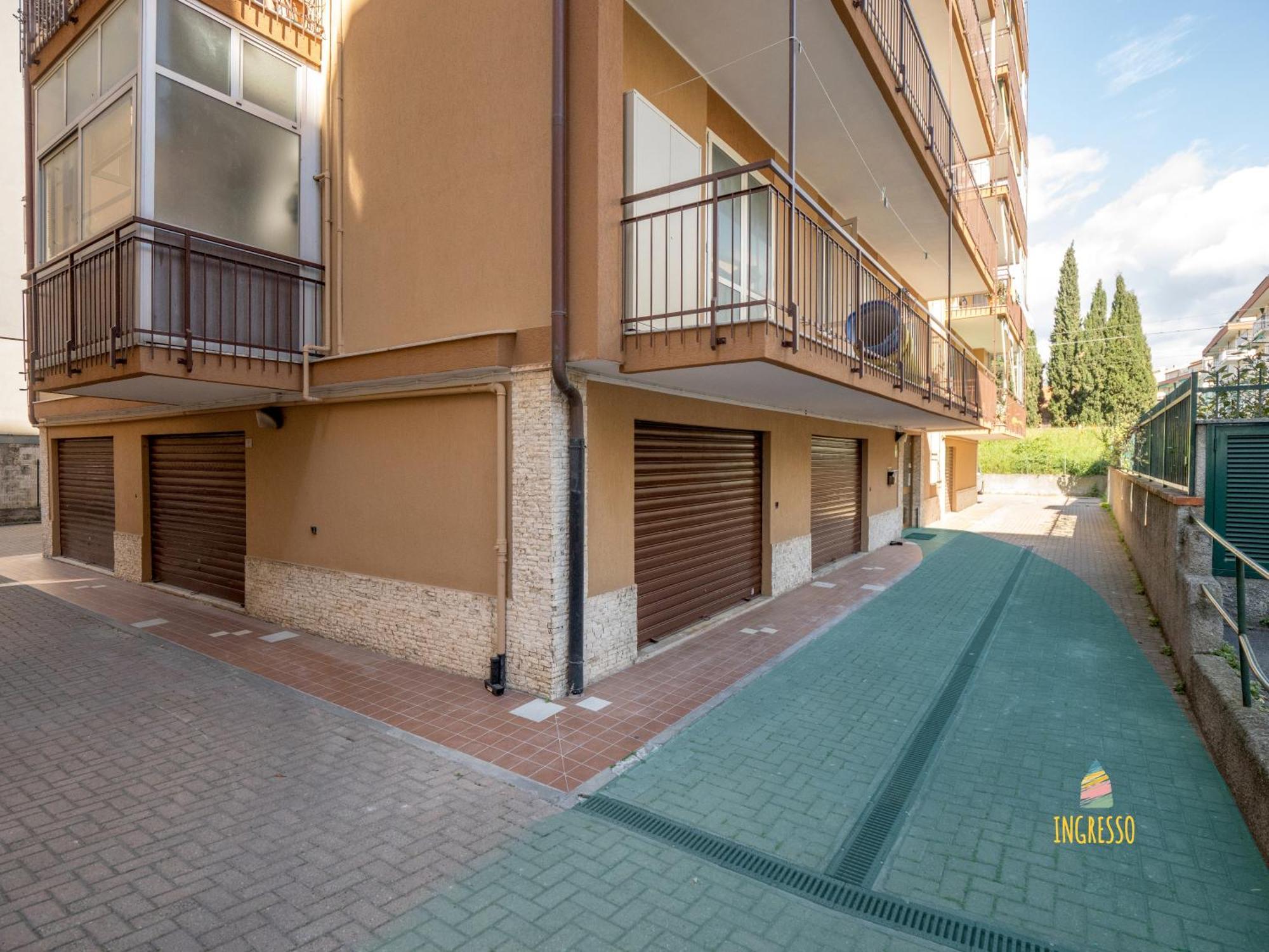 Babyaccomodation Family Bright Пиетра Лигуре Екстериор снимка